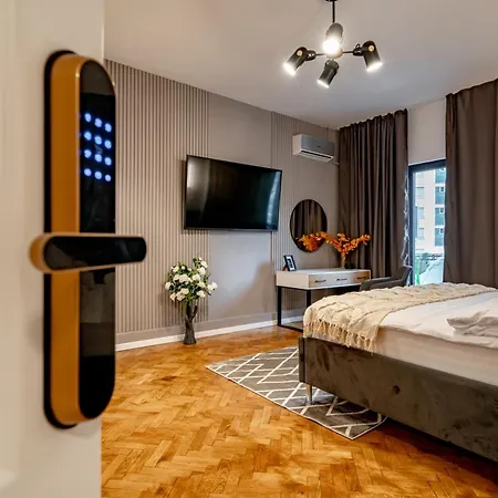 Square Haven 2b - View, Near Old Town * Bucharest