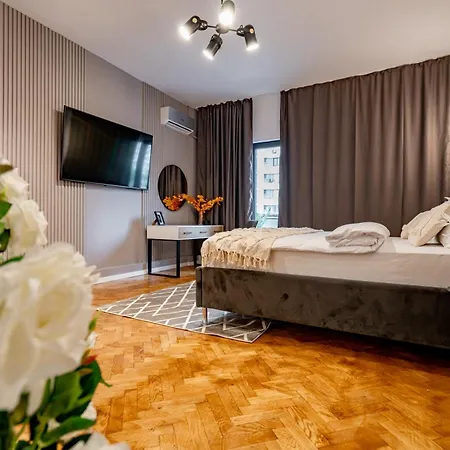 Appartement The Black Orchid - Balcony, Near Old Town Bucarest