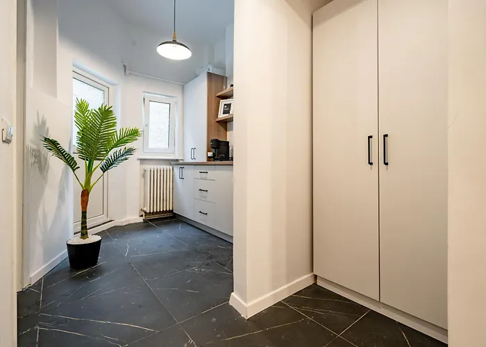 The Black Orchid - Balcony, Near Old Town * Bukurešť