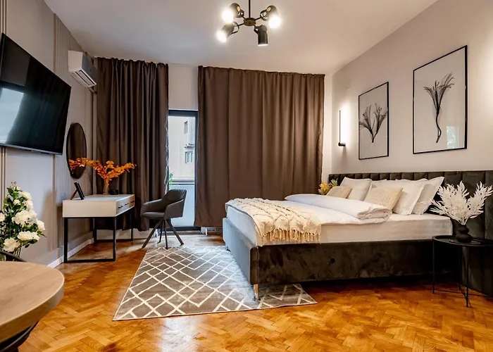 The Black Orchid - Balcony, Near Old Town Lejlighed Bukarest